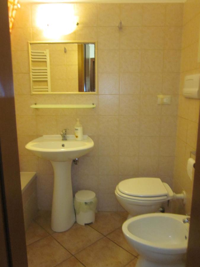 B & B Livia Oliva Venedigs Lido Eksteriør billede